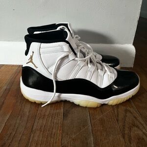 Jordan Black and White Men's Shoes